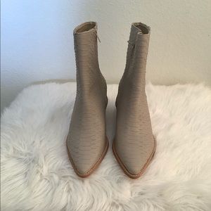 Matisse Light Grey Booties